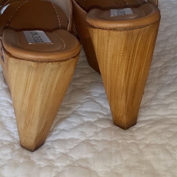 ☆STEVE MADDEN TAN LEATHER WEDGES SIZE 8☆ - Picture 4 of 6